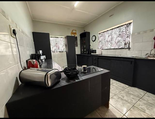 4 BEDROOM HOUSE FOR SALE IN VANDERBIJLPARK CE 1